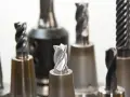 Narzędzia do obróbki metalu, frezy i wiertła. Kluczowe dla precyzyjnego wiercenia w metalu są odpowiednie jakie obroty do wiercenia w metalu.