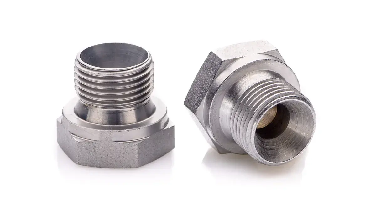 Dwa metalowe elementy z gwintem 3/8. Wymiary gwintu są kluczowe dla precyzyjnego połączenia.