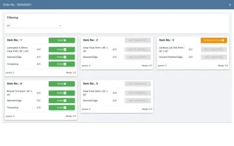 Monitor ERP pokazuje status zamówienia: 3 pozycje zakończone, 1 w produkcji, 1 nie rozpoczęta.