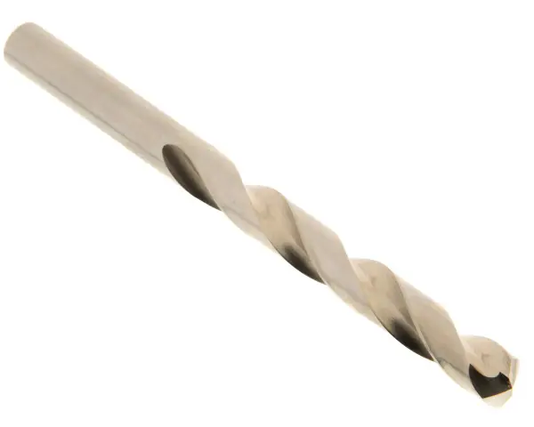 Metalowe wiertło spiralne, jeden z podstawowych rodzajów wierteł do metalu, gotowe do precyzyjnego wiercenia.